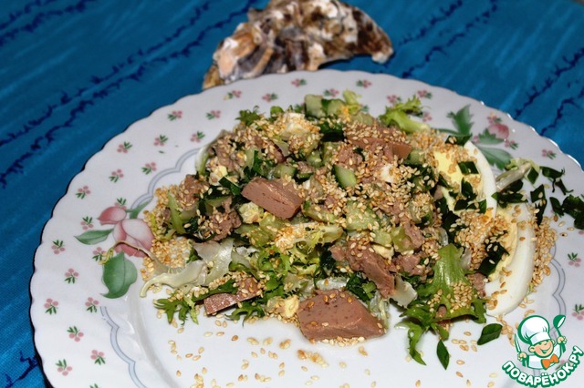 Salad of cod liver with cucumber