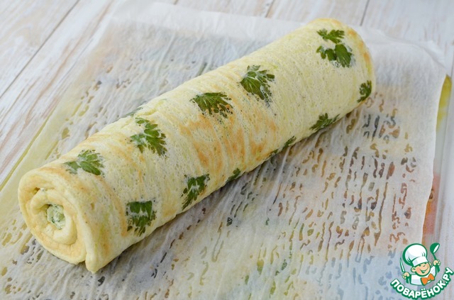 Кабачковый рулет с творожной начинкой