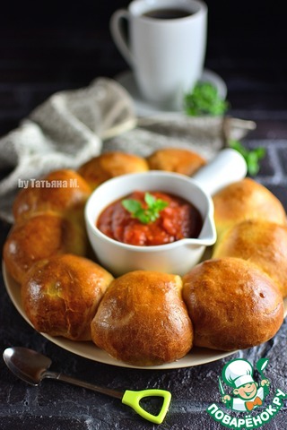 Buns with meatballs