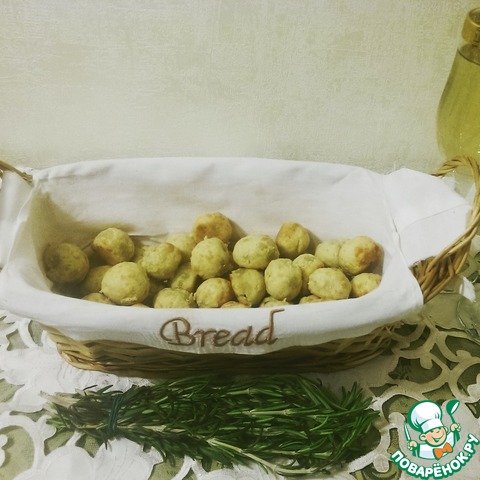Cheese-olive balls to blame