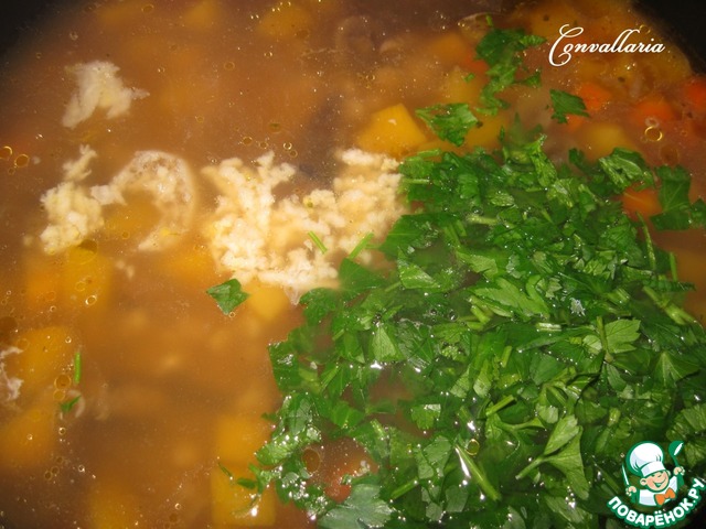 Soup with pumpkin, mushrooms and barley