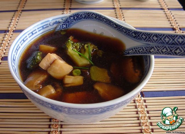 Sweet and sour soup with shiitake mushrooms and fish