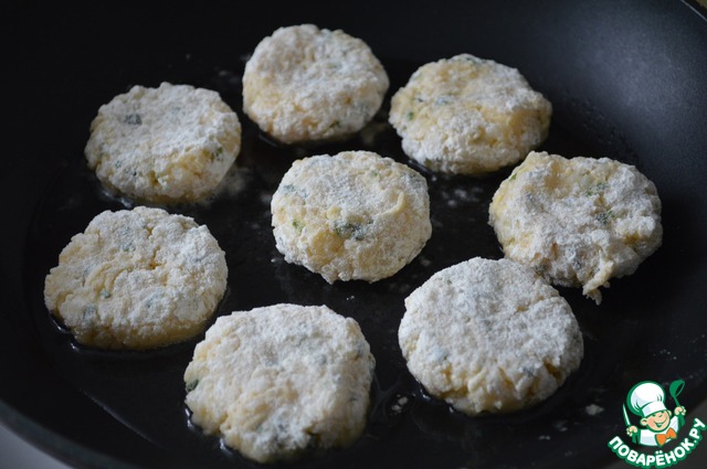 Rice cutlets with cheese and herbs