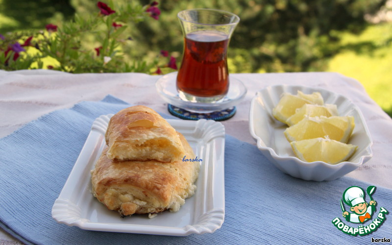 Pastries with cheese in Turkish