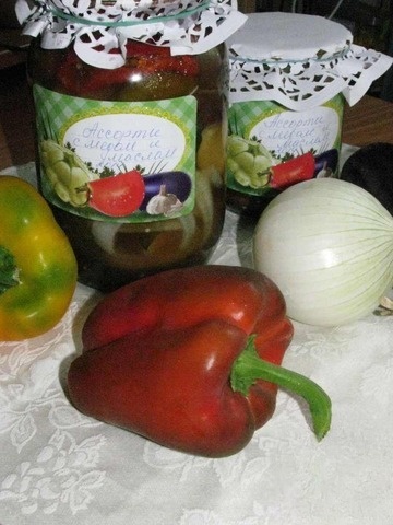 Два маринада для патиссонов и баклажан на меду