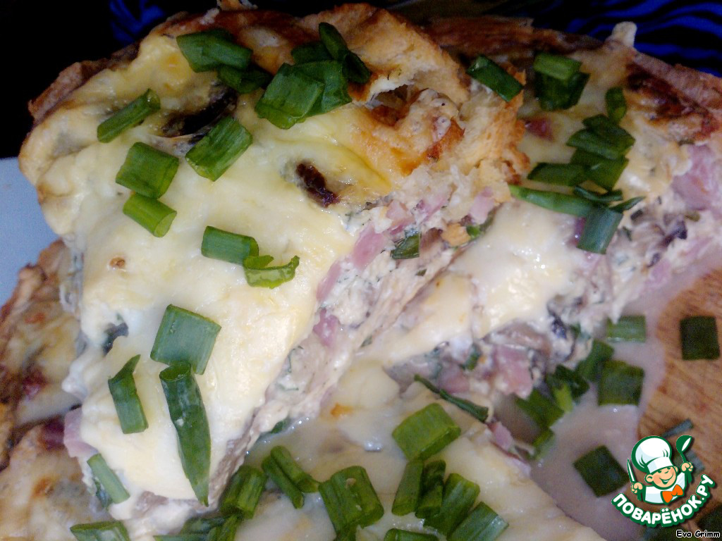 Quiche with ham and mushrooms