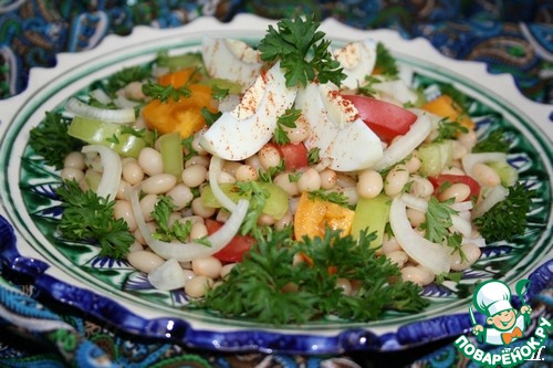 Turkish salad with white beans
