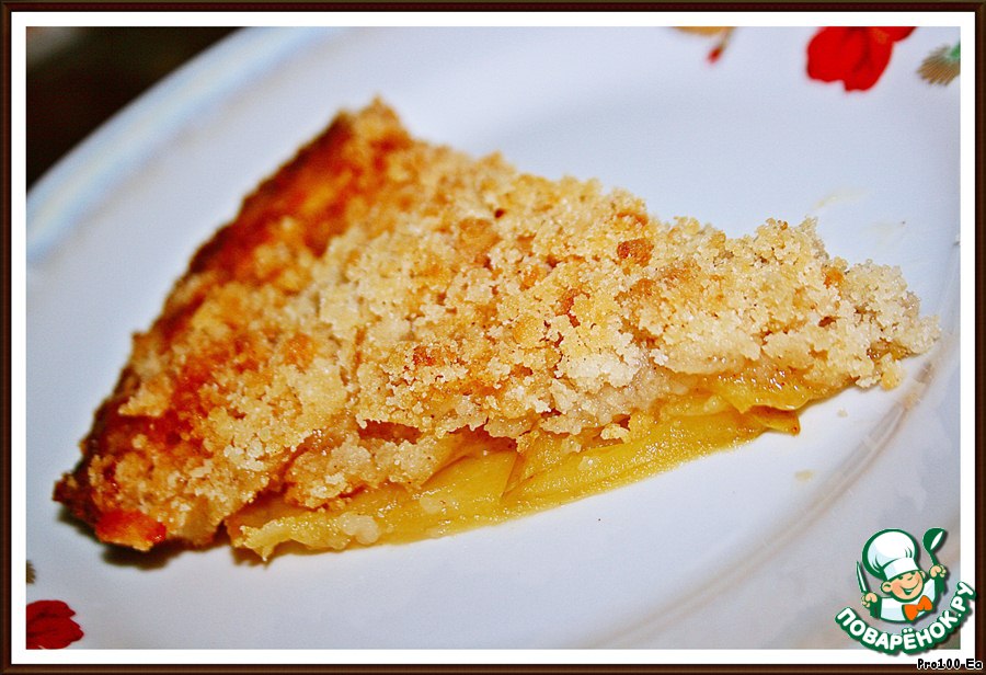 Crunchy Apple pie with orange juice