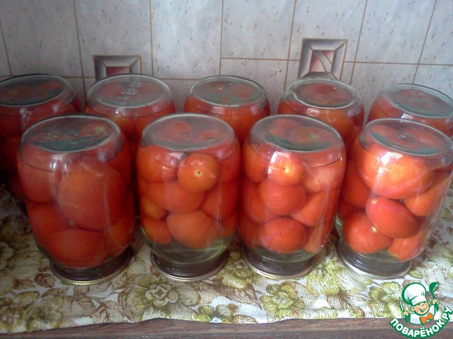 Natural canned tomatoes