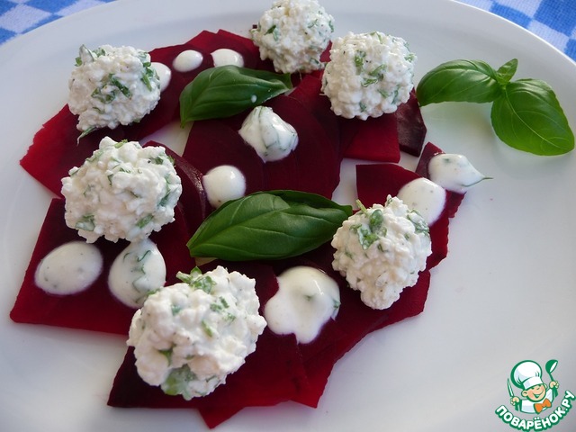 Beet salad with cottage cheese