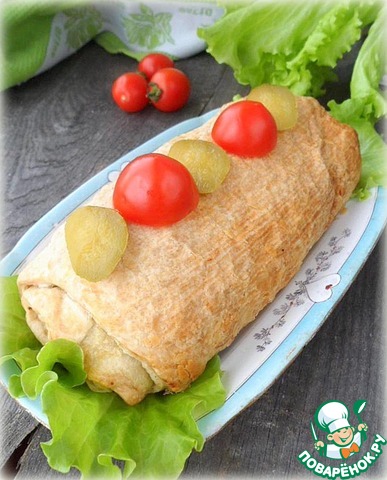 Strudel with fish-rice stuffing