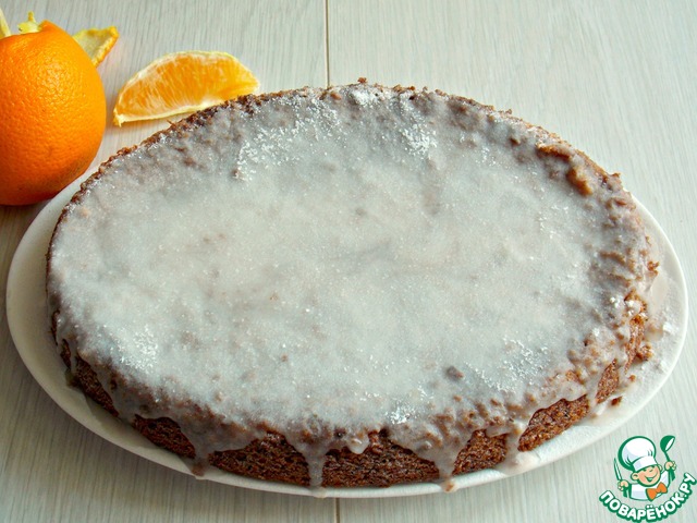 Orange cake with lemon icing