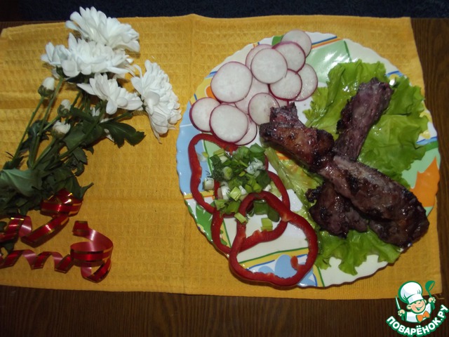 Pork ribs in cranberry