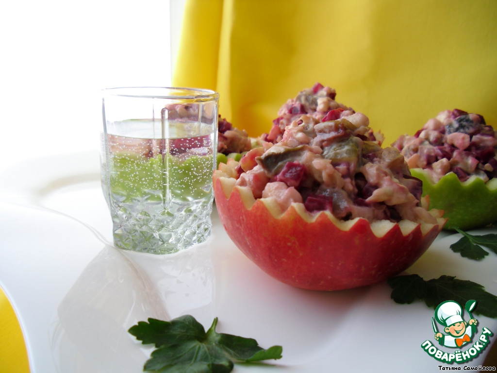 Mackerel in apples