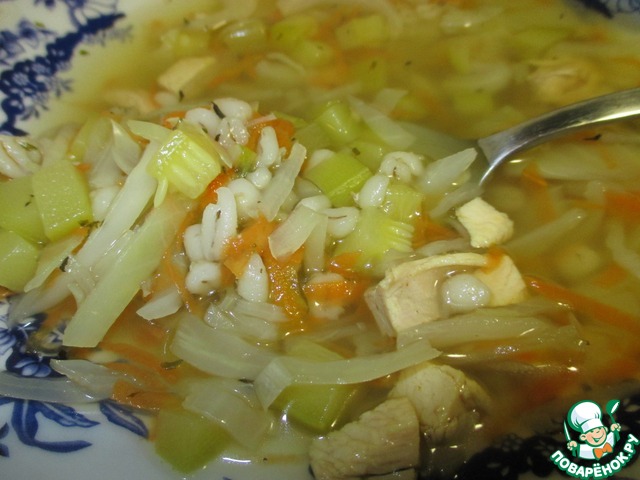 Cabbage soup diet with zucchini and pearl barley