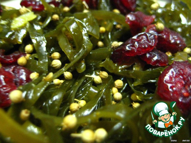 Marine marinated cabbage with cranberries