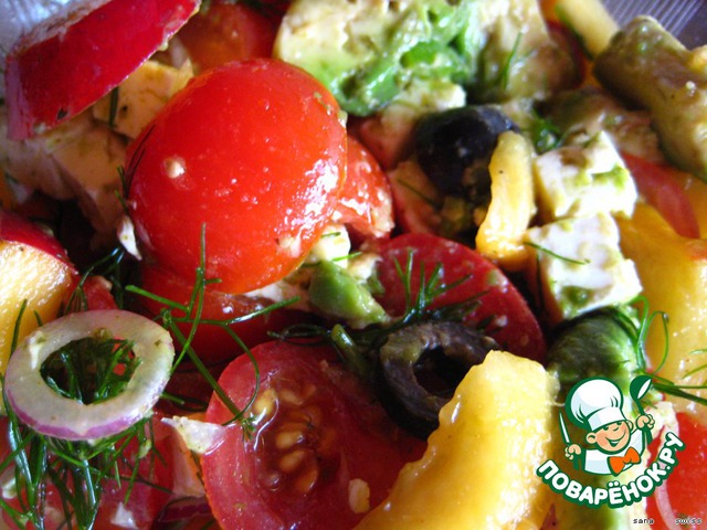 Tomato salad with avocado