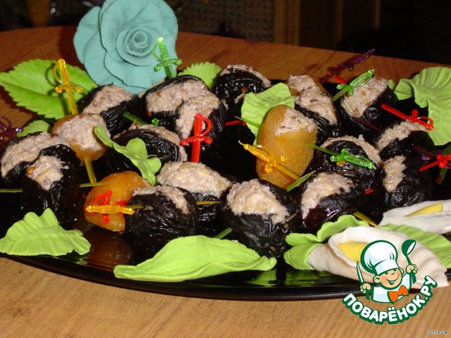 Prunes stuffed