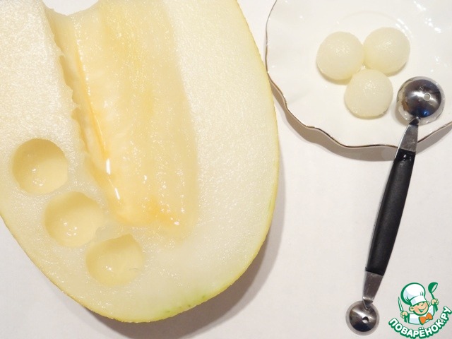 Panna cotta with melon