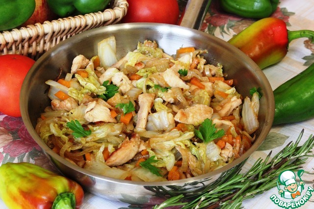 Chinese cabbage with chicken in the pan