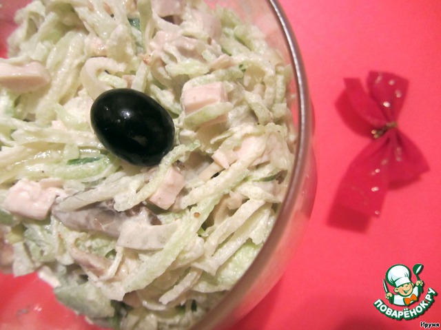 Radish salad with chicken and mushrooms