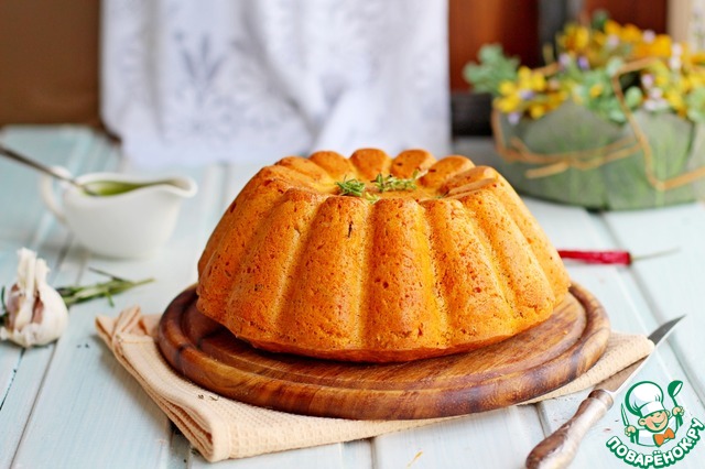 Pumpkin bread with garlic and rosemary