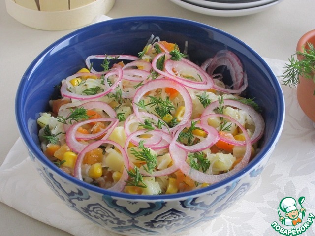 Cabbage salad, vegetables and herbs