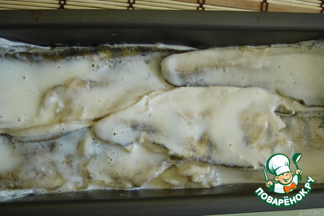 Pike perch under mayonnaise with jelly