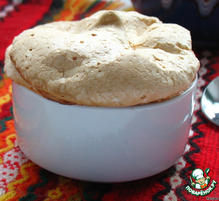 Rice pudding with Apple and meringue