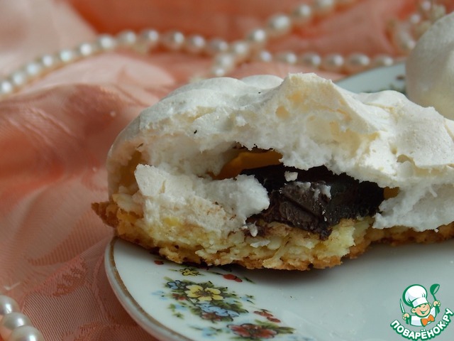 Coconut cookies in the clouds