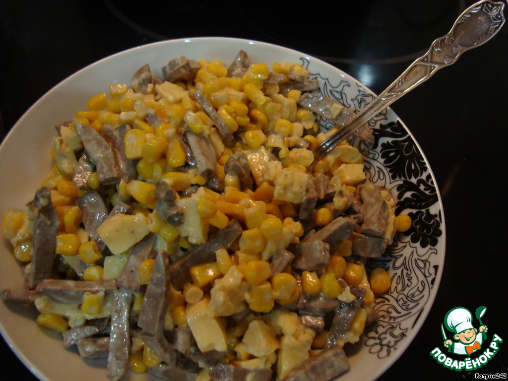 A light salad with liver