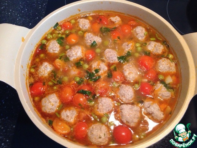 Soup with meatballs