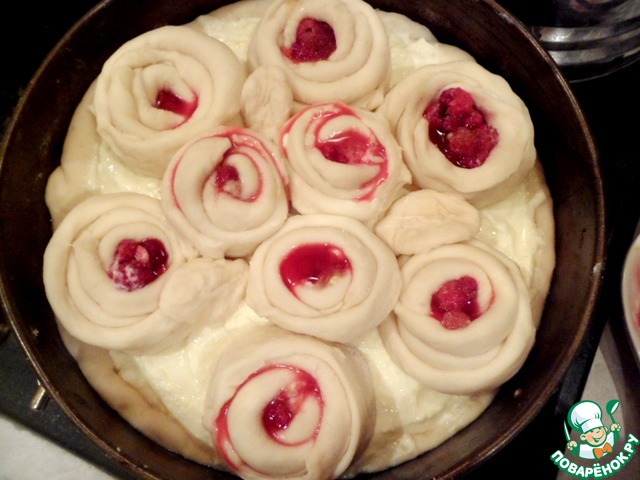 Curd cheesecake with raspberry rose