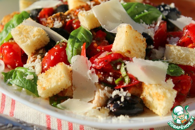 Italian salad with chicken