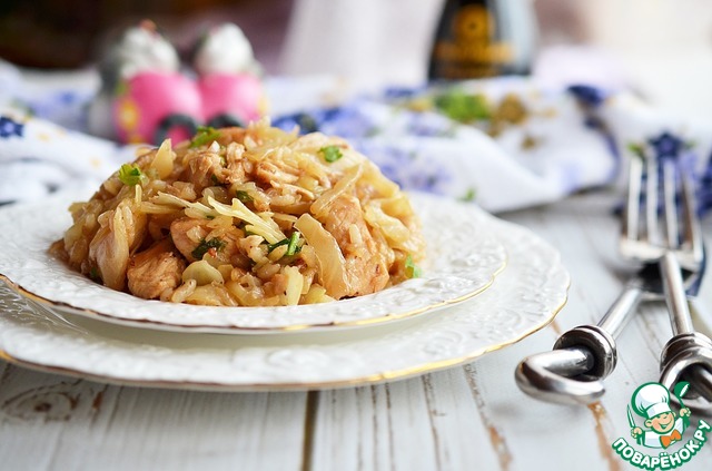 Lazy cabbage rolls with chicken