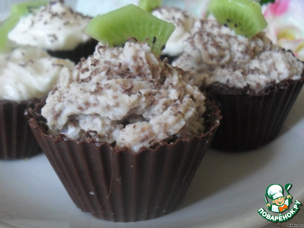 Chocolate tarts with cottage cheese dessert