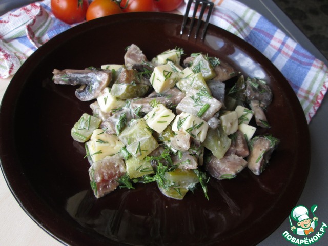 Herring salad, mushrooms and cheese