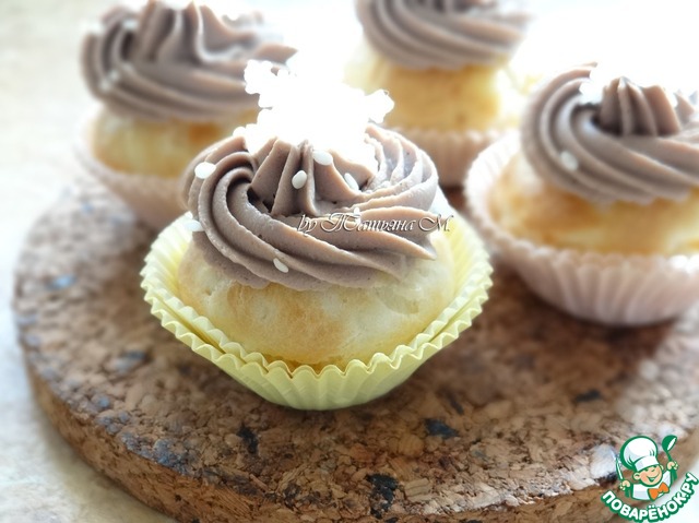 Rice cupcakes with liver cream