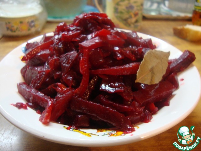Закуска из свеклы и лука