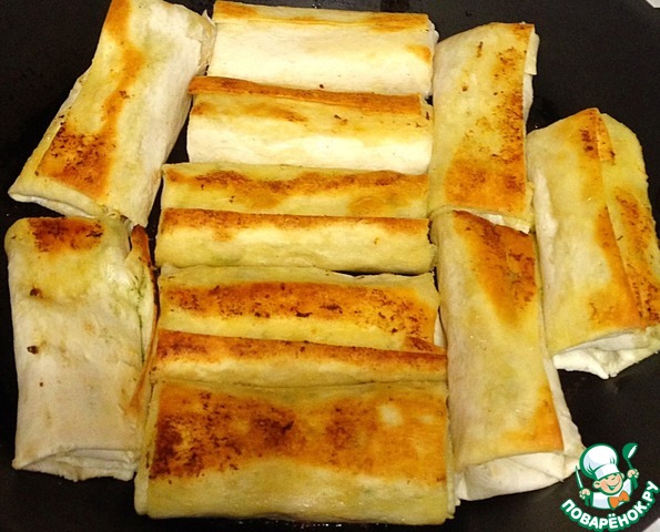 Cheese lavash rolls