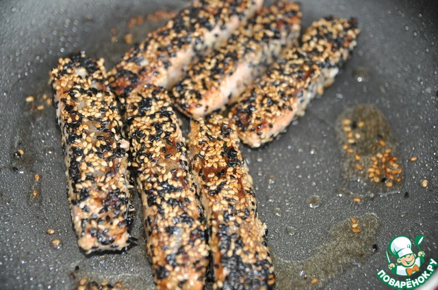 Salmon with sesame in an Asian style