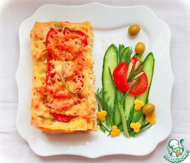 Lasagna with chicken and Bechamel sauce