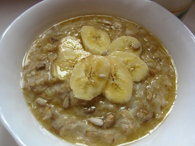 Porridge with banana