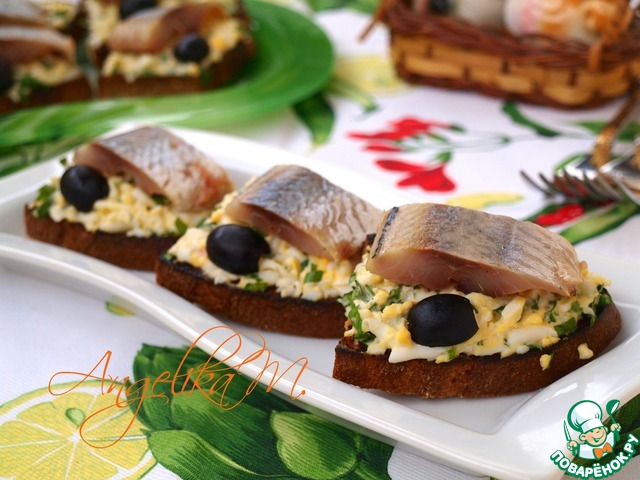 Гренки с сельдью