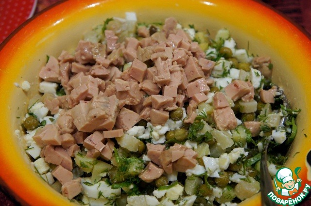 Salad with cod liver