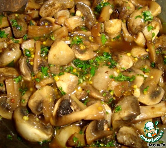 Quick pickled mushrooms