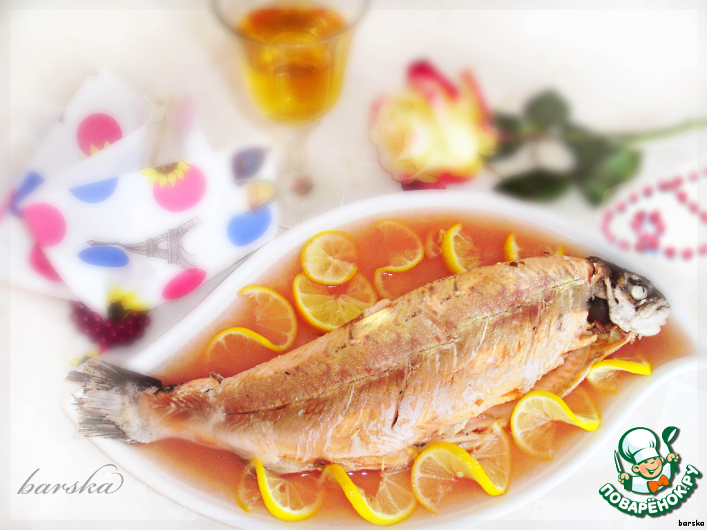 Pink trout in wine jelly 