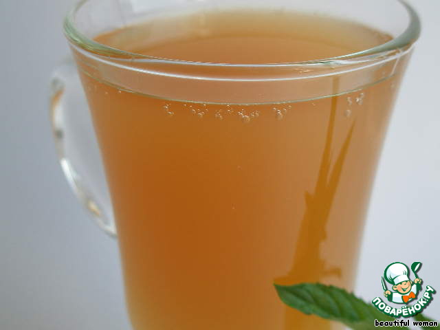 Apple kvass