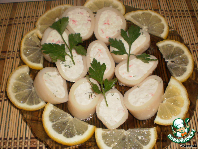Calamari stuffed with crab meat with jelly filling
