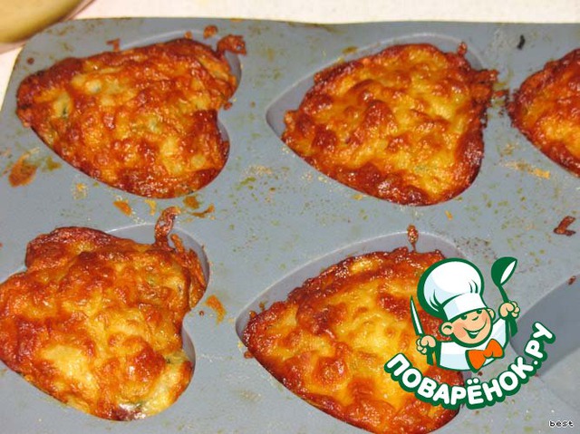 Potato muffins with cheese